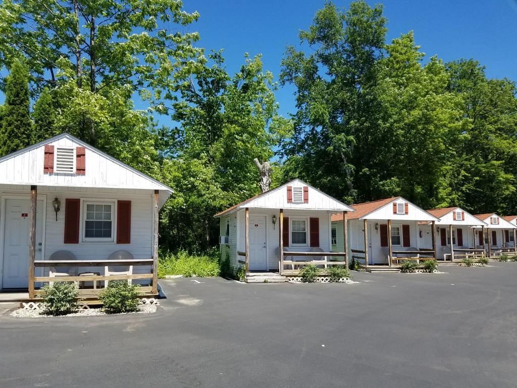 Seven Dwarfs Cabins - White Cabin Lake George Zewnętrze zdjęcie